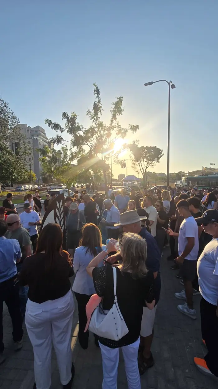 טקס חנוכת כיכר ע"ש יניב מיכלוביץ.